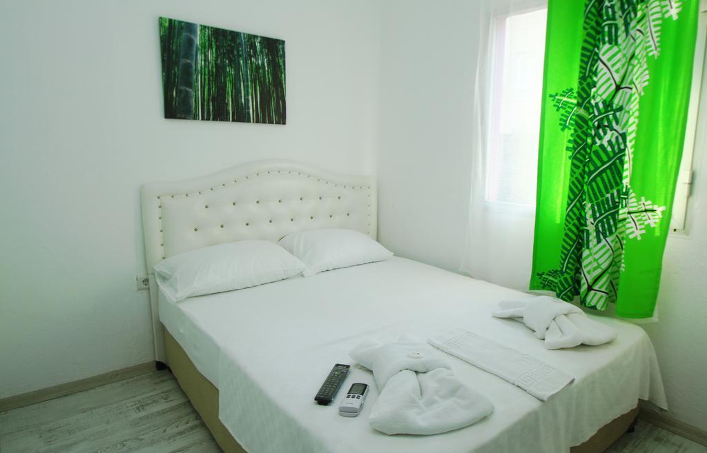 Fullmoon Rooms Cesme Çeşme Kültér fotó